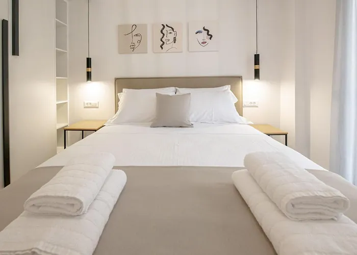 Luxury Chic Retreat Suites